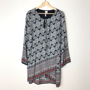 ALYA Shift Dress Asymmetrical Tulip Hem Medium